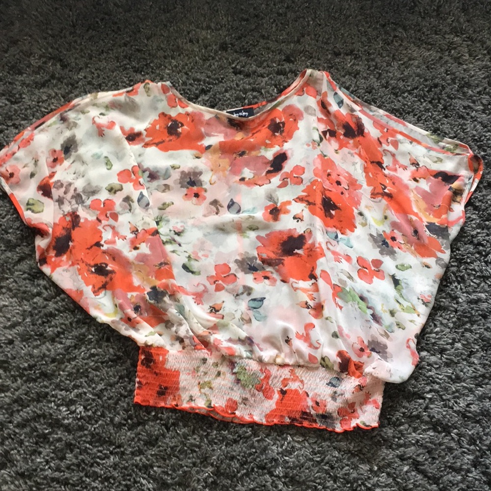 🌺Cold shoulder blouse🌺